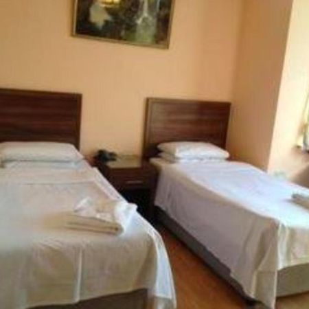 Skyways Hotel Слау Экстерьер фото