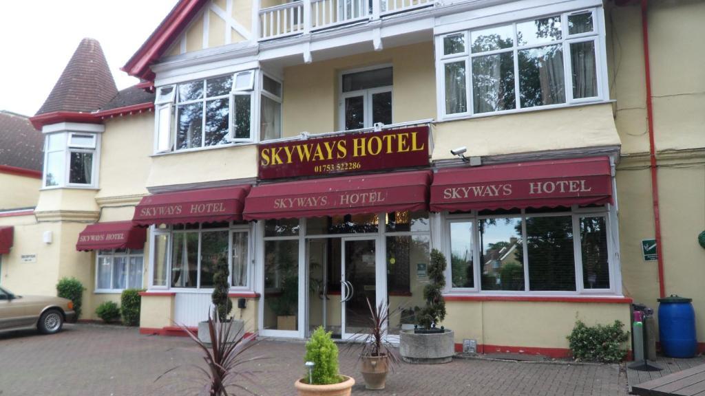Skyways Hotel Слау Экстерьер фото
